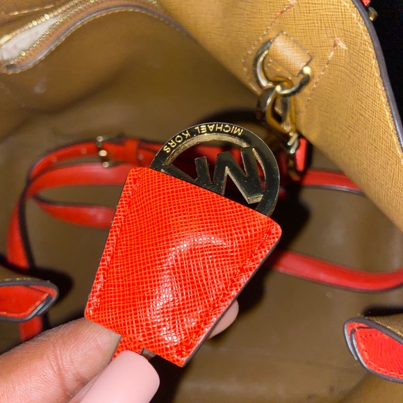 Purse - Picture 3 of 3